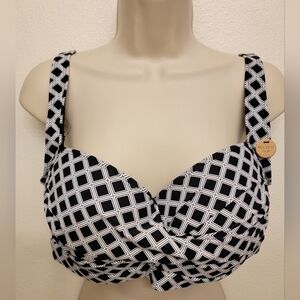 NWOT Nip Tick Swim Bikini Top Only